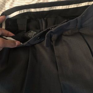 Perry Ellis grey dress pants 33/32